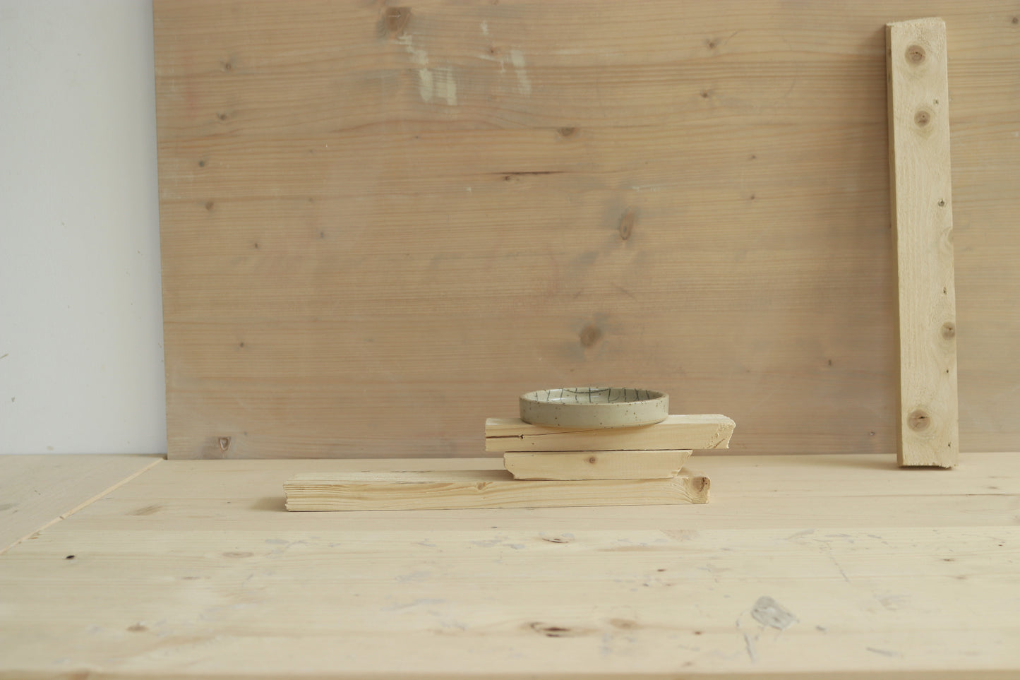 Soap dish / in grid