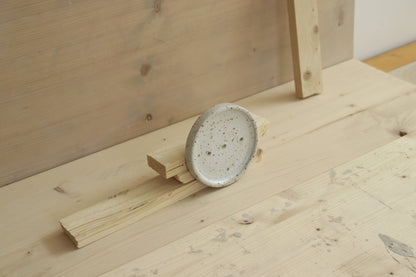 Soap dish / in white